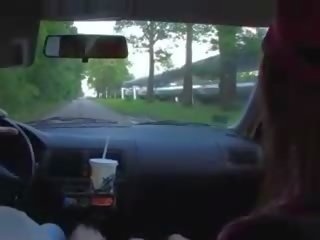 Mobil xxx video dari penis di belahan dada pasangan